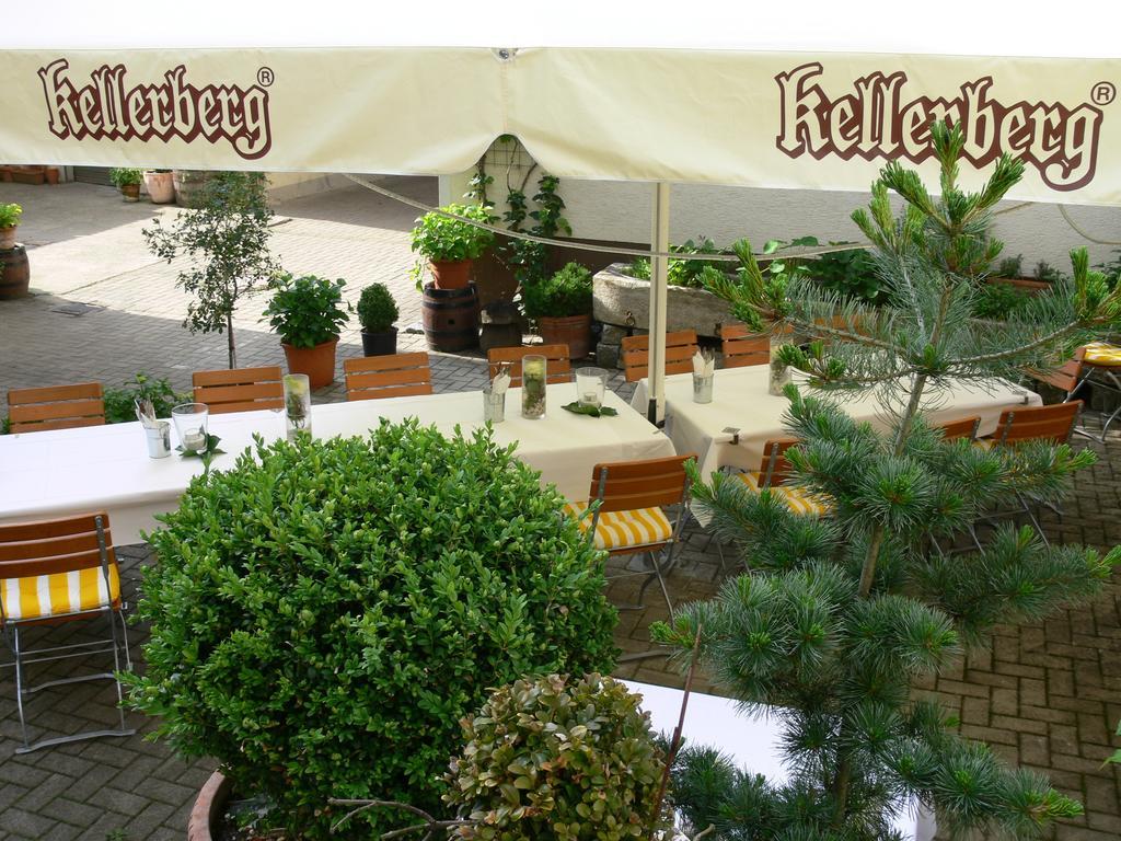 Hotel-Restaurant Roter Ochsen Lauchheim エクステリア 写真